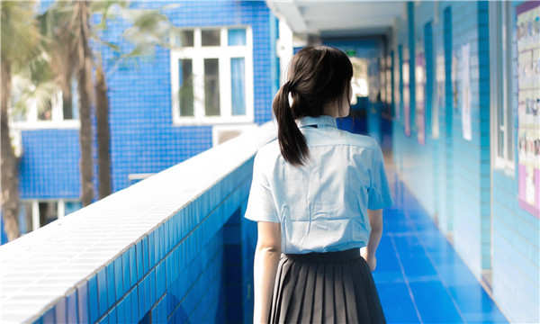 群英乡如何找到一个可以帮助我生孩子的女人？