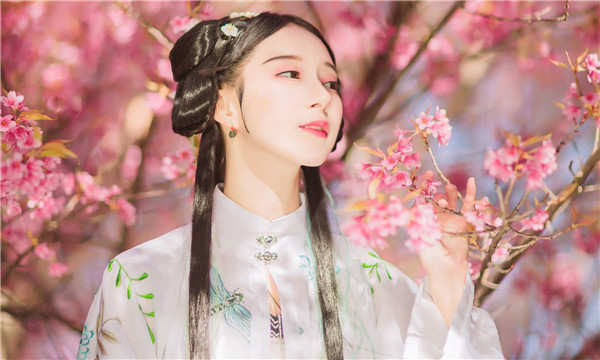 群英乡供卵试管婴儿：助您实现家庭梦想的科学方案